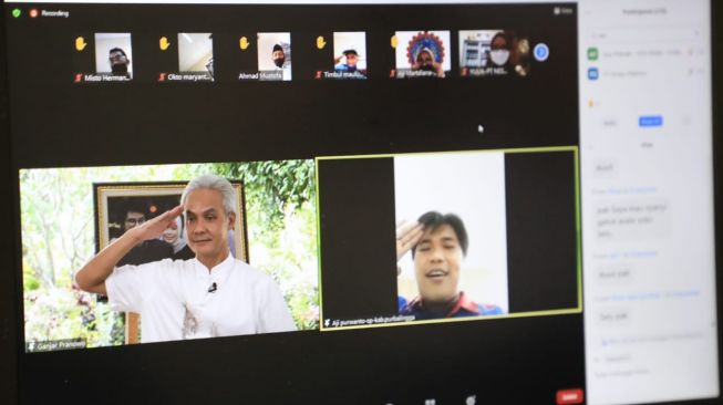 Ganjar Gelar Curhat Virtual Bareng Buruh, Ini yang Dibahas