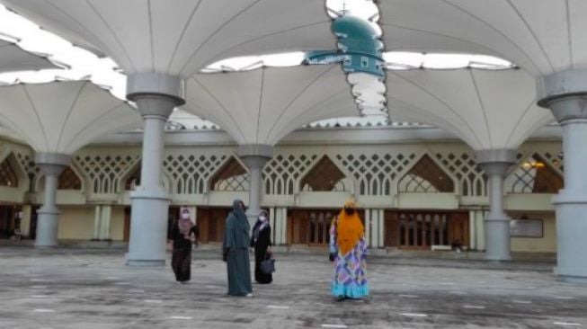 Jadi Icon dan Mirip Masjid Nabawi, Ini Daya Tarik Balikpapan Islamic Center