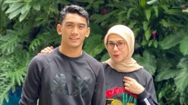 Marini Zumarnis dan Daffa Wardhana [Instagram/@marinizumarnisreal]