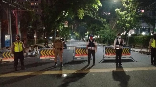 Kasus Covid-19 Melonjak, Dua Jalan di Kota Tangerang Ditutup