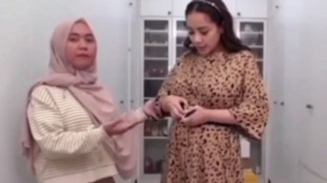 Lala Puji Nagita Slavina Pakai baju Rp 140 Ribu. (TikTok)