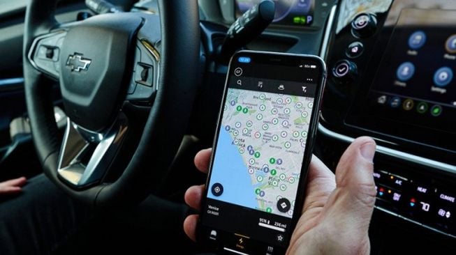 General Motors perkenalkan Ultium Charge 360 yang terintegrasi dengan jaringan stasiun pengisian ulang, aplikasi mobile kendaraan, dan berbagai layanan yang menyederhanakan kebutuhan pengguna mobil [Chevrolet/Dan MacMedan]