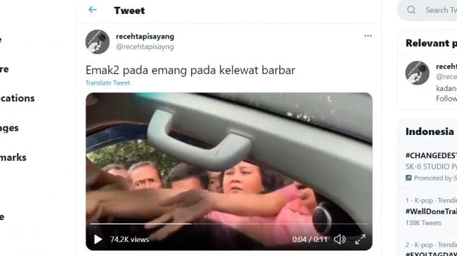 Viral Emak-Emak Barbar Rebutan Nasi Lewat Kaca Mobil (Twitter/recehtapisayang)