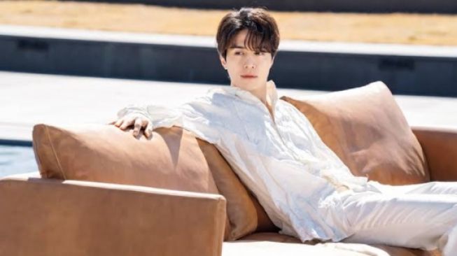 Pemotretan terbaru Lee Dong Wook [Instagram/leedongwook_official]