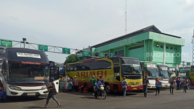 Pemudik Tujuan Sumatera Mendominasi Terminal Kota Bekasi pada H-4 Lebaran 2023
