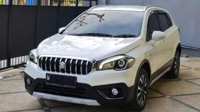 Ilustrasi Suzuki SX4 S-Cross lansiran 2019 (OLX)