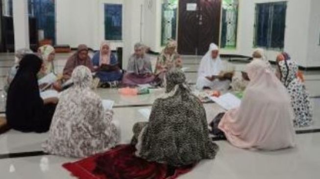Jemaah Masjid Hidupkan 10 Malam Terakhir Ramadhan Dengan Khatam Alquran