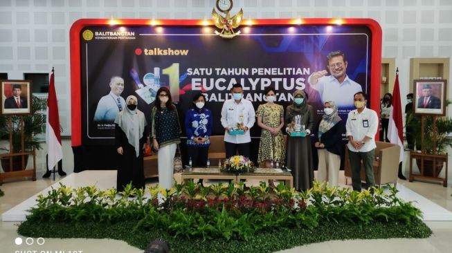 Balitbangtan uji lanjutan terhadap eucalyptus terhadap SARS-CoV2. (Dok Kementan)