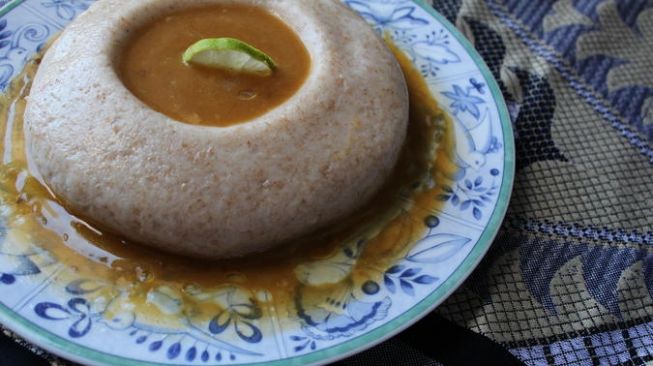 Aseeda, kudapan Idulfitri khas Yaman. (Shebayemenifood.com)