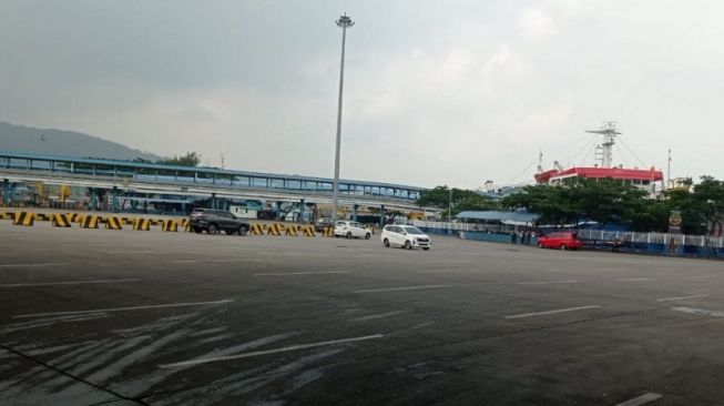 Pelabuhan Merak sepi, Rabu (5/5/2021). [ANTARA]