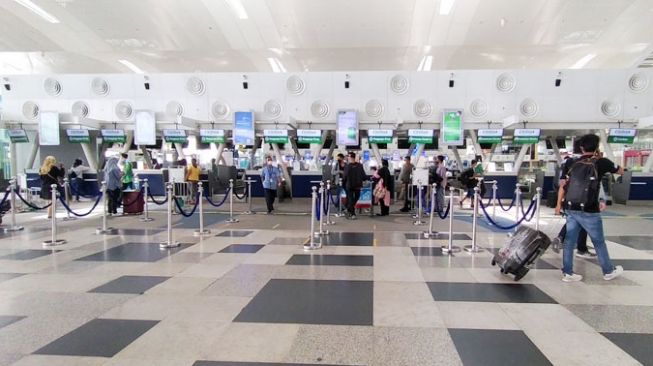 BPS: Jumlah Penumpang di Bandara Kualanamu Turun