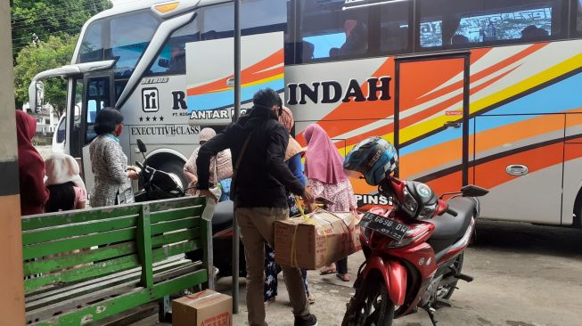 Sepekan Jelang Lebaran, Ratusan Bus dari Jabodetabek Masuk ke Gunungkidul