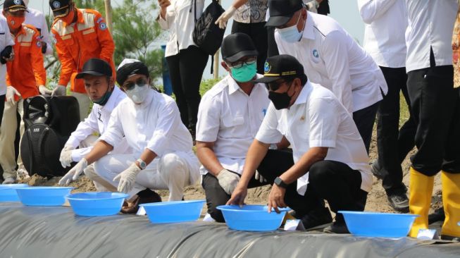 Menteri Trenggono Ingin Lulusan Poltek KP Pangandaran Jadi Entrepreneur