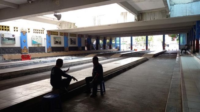 Suasana Terkini di Terminal Giwangan Pada Hari Pertama Larangan Mudik