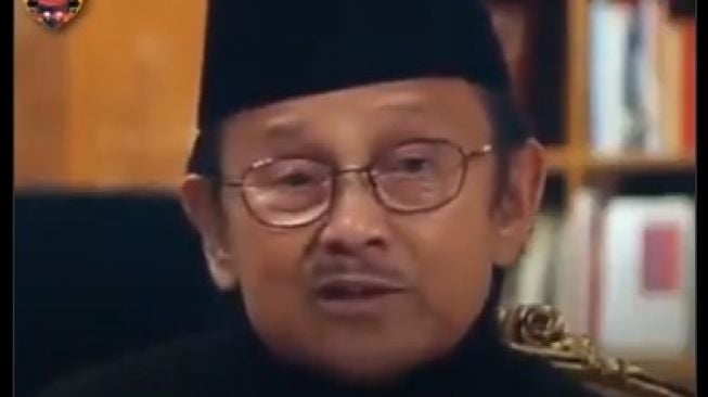 Dukung Gus Miftah, Kisah Mendiang Habibie Masuk Gereja Kembali Beredar