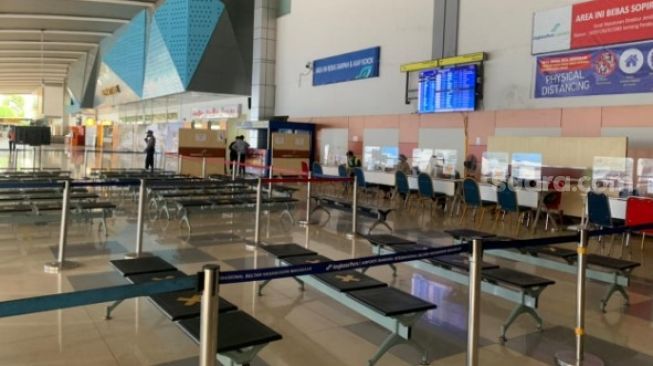 Suasana terminal keberangkatan Bandara Internasional Sultan Hasanuddin, Kamis pagi 6 Mei 2021 / [SuaraSulsel.id / Humas AP 1 Bandara Hasanuddin]