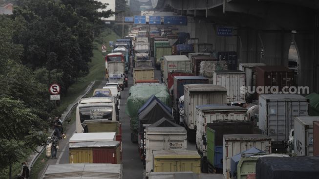 Ada Penyekatan Di Cikarang Barat Tol Jakarta Cikampek Macet Parah 9468