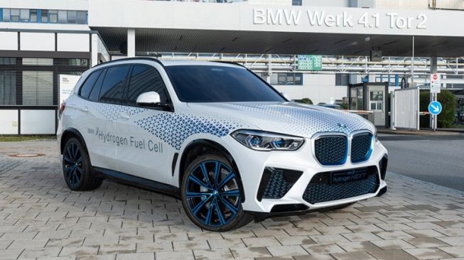 BMW i Hydrogen Next yang akan siap tahun depan [Press BMW via ANTARA].