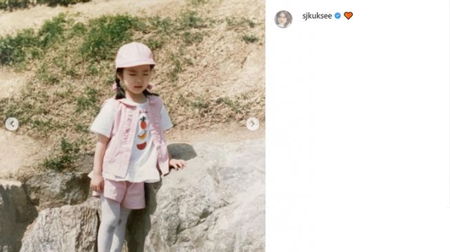 Potret masa kecil Shin Se Kyung. (Instagram/sjkuksee)