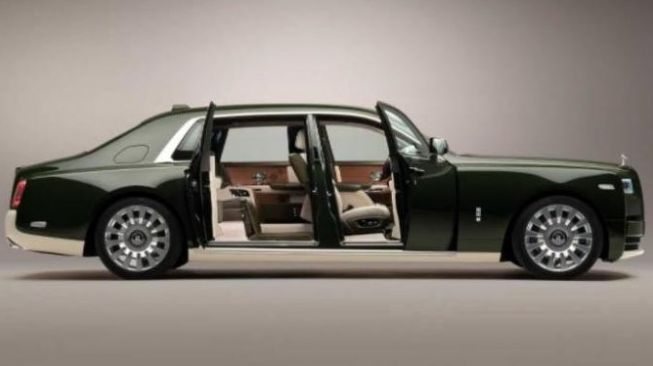 Rolls-Royce Phantom Oribe dibuat kembaran dengan jet privat pemiliknya [Rolls-Royce Motor Cars].