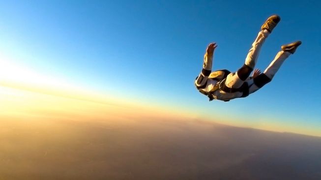 5 Teknik Skydive yang Harus Diingat Pemula