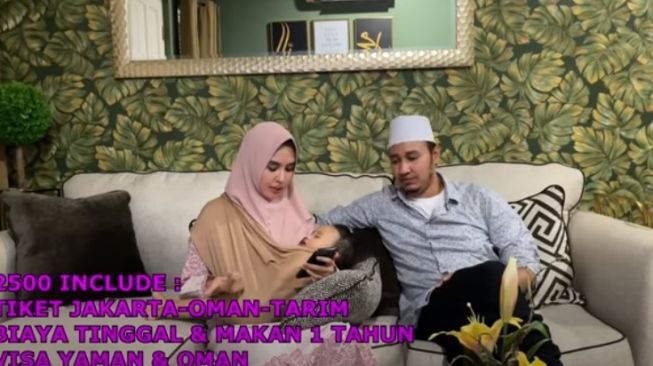 Kartika Putri dan Habib Usman bahas biaya sekolah anak. (YouTube/Kartika Putri Official)