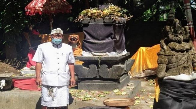 Wisata Bali: Pengelukatan Bethara Ayu Canting Camplung Mas Sarat Manfaat