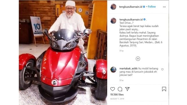 Ustaz Tengku Zulkarnain naik motor tiga roda (Instagram)