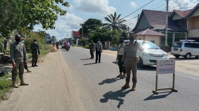 Gelar Operasi Yustisi Protkes, Satpol PP Inhu dan Tim Jatuhkan Sanksi 