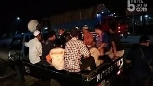 Polisi Mojokerto Hadang Pikap Takbir Keliling Modus Bagikan Zakat