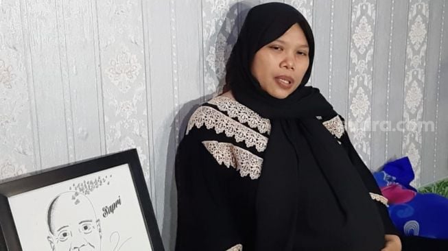 Istri Sapri Melahirkan Lebih Cepat dari Perkiraan, Ini Kronologinya