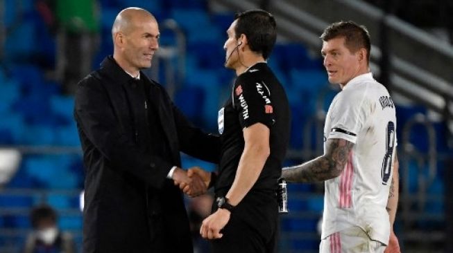 Tak Ingin Sial Seperti Barcelona, Zidane Fokus di 3 Laga Sisa Real Madrid