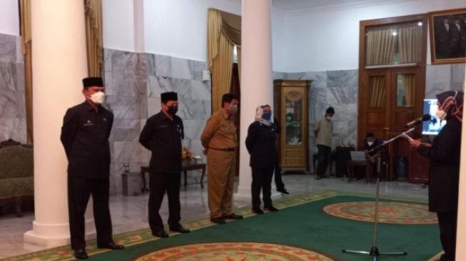 Lantik Pejabat Struktural, Bupati Serang Ngeluh Banyak Jabatan Kosong