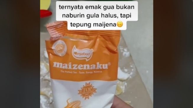 Cowok kaget makan kue putri salju buatan ibu. (TikTok)