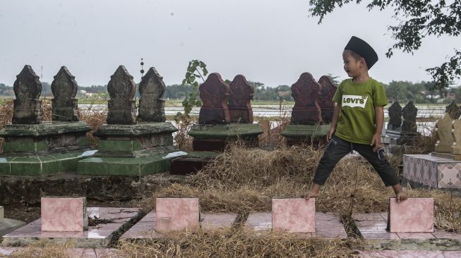 Hari Ini Semua Kuburan di Jakarta Dibuka untuk Ziarah Idul Fitri