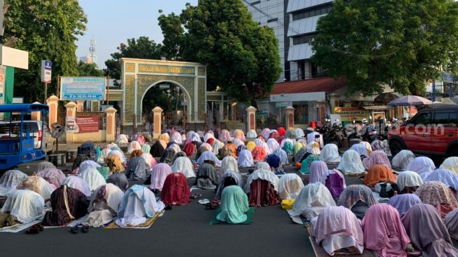 Salat Ied di Mesjid Sunda Kelapa Berlangsung Khidmat