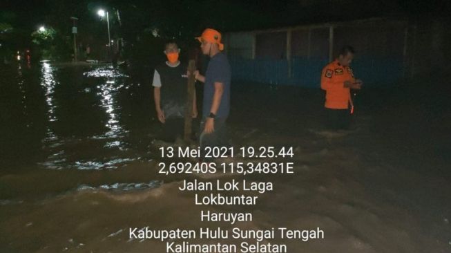 Hari Pertama Lebaran, Lima Daerah Diterjang Banjir dan Longsor