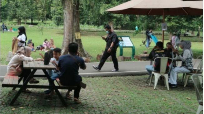 Wisatawan ke Kebun Raya Bogor Harus Tes GeNose