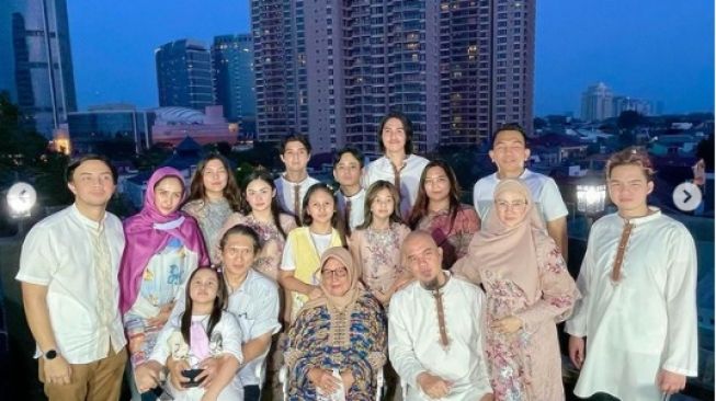 Momen lebaran keluarga Mulan Jameela [Instagram/mulanjameela1]