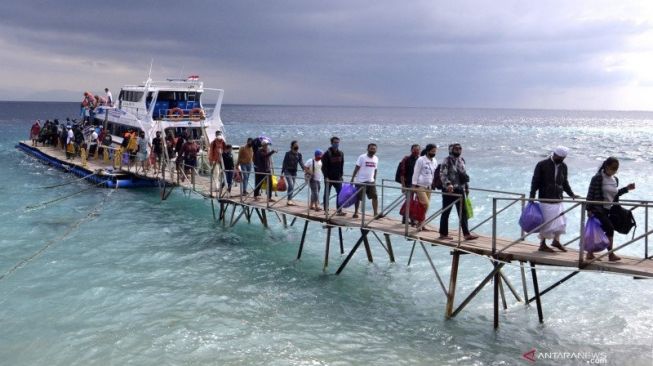 Pariwisata Nusa Penida Mulai Bergeliat, Banyak Wisatawan, Para Sopir Bisa Tersenyum