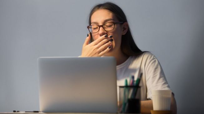 4 Penyebab Seseorang Gampang Mengantuk Meski Cukup Tidur