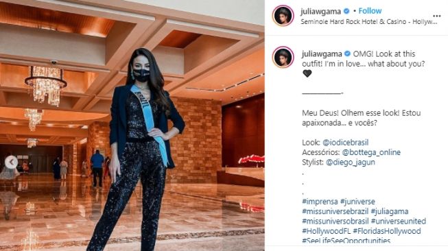 Potret Julia Gama di ajang Miss Universe 2020. (Instagram/juliawgama)