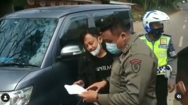 Kang Mus Preman Pensiun Kena Penyekatan, Respons ke Petugas Bikin Adem