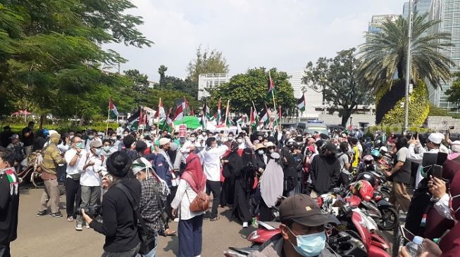 Bela Palestina, Emak-emak hingga Sopir Ojol Kumpul di Depan Kedubes AS