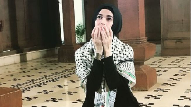 Wajah Istri Panji Manusia Millenium Jihan Fahira di Kertas Suara Curi Perhatian