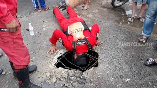 Jasad Bocah Hanyut di Bandar Lampung Ditemukan di Pantai Kunyit