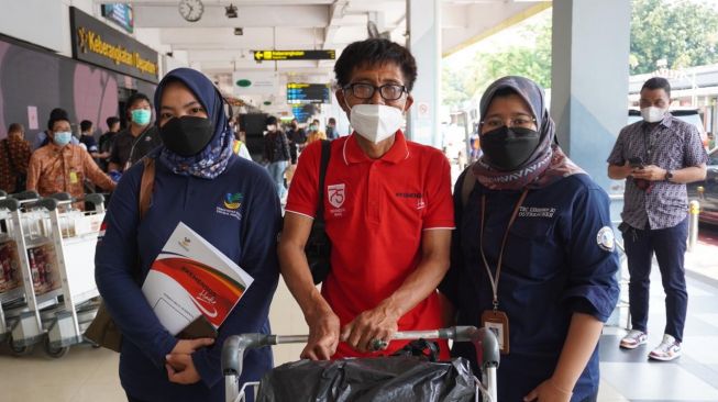 Kemensos Kembalikan Dua Tunawisma ke Kampung Halaman