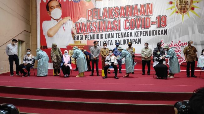 Hari Ini Dua Ribu Guru di Balikpapan Divaksin
