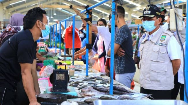 Tinjau Prokes dan Testing Covid-19 di Pasar Poris, Begini Kondisinya