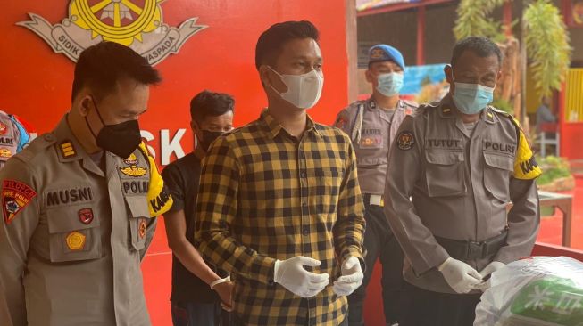 Keluar dari Persembunyian karena Lapar, Pelaku Pembunuhan Dicokok Polisi